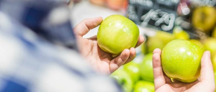 shallow focus photography of red apples